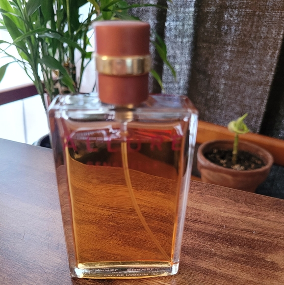 Chanel - Allure Eau de Parfum - Picture 6 of 8